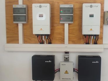 2 Sunsynk 5kw inverters in parallel and 2 Enersol 5kw batteries in parallel 