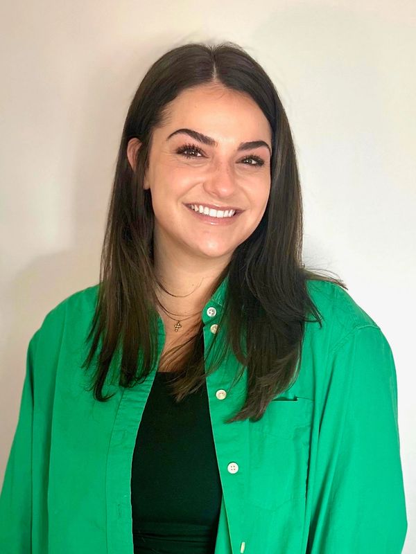 couples and family therapist Delaney Maxwell