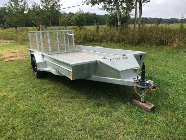 New 6'x12' Galvanized Utility Trailer.
$4800 plus Hst.