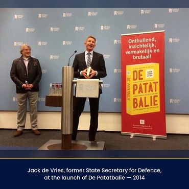 Hans Izaak Kriek with Jack de Vries, former State Secretary for Defence, at the launch of De Patatba