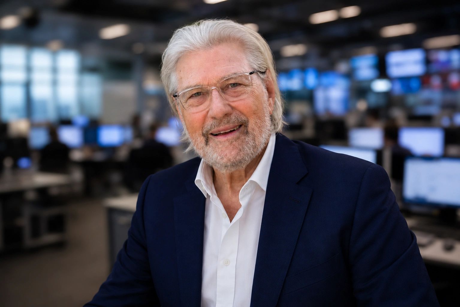 Hans Izaak Kriek, Dutch-American journalist and author, in a newsroom