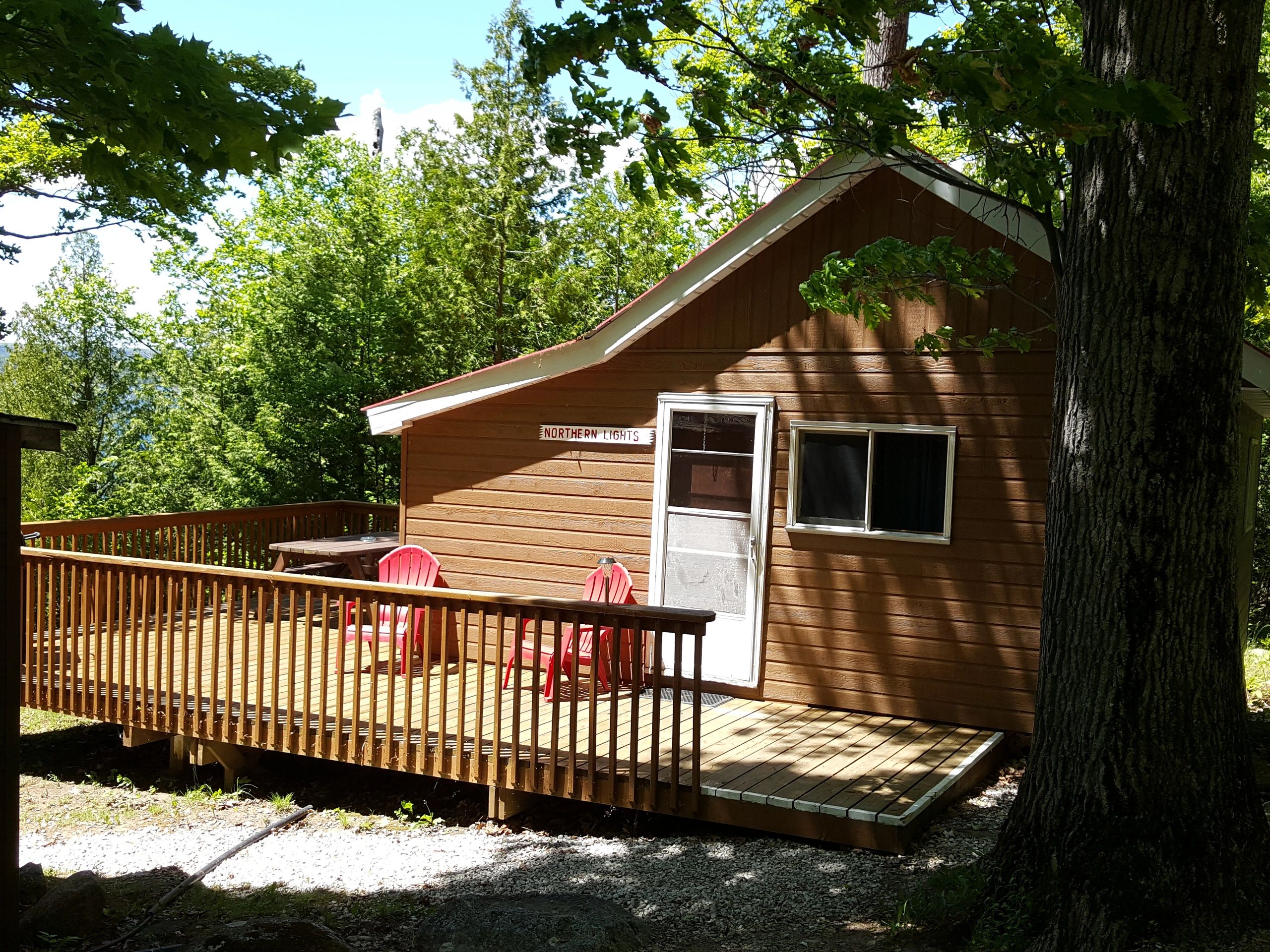 Exterior of Northern Lights Cottage at Red Lodge Resort