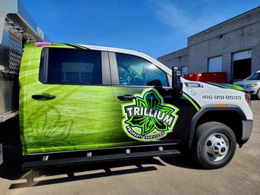 Knightworks Design Full wrap GM HD truck for Trillium