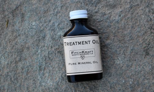 Treatment oil for caring for your FitchKraft board