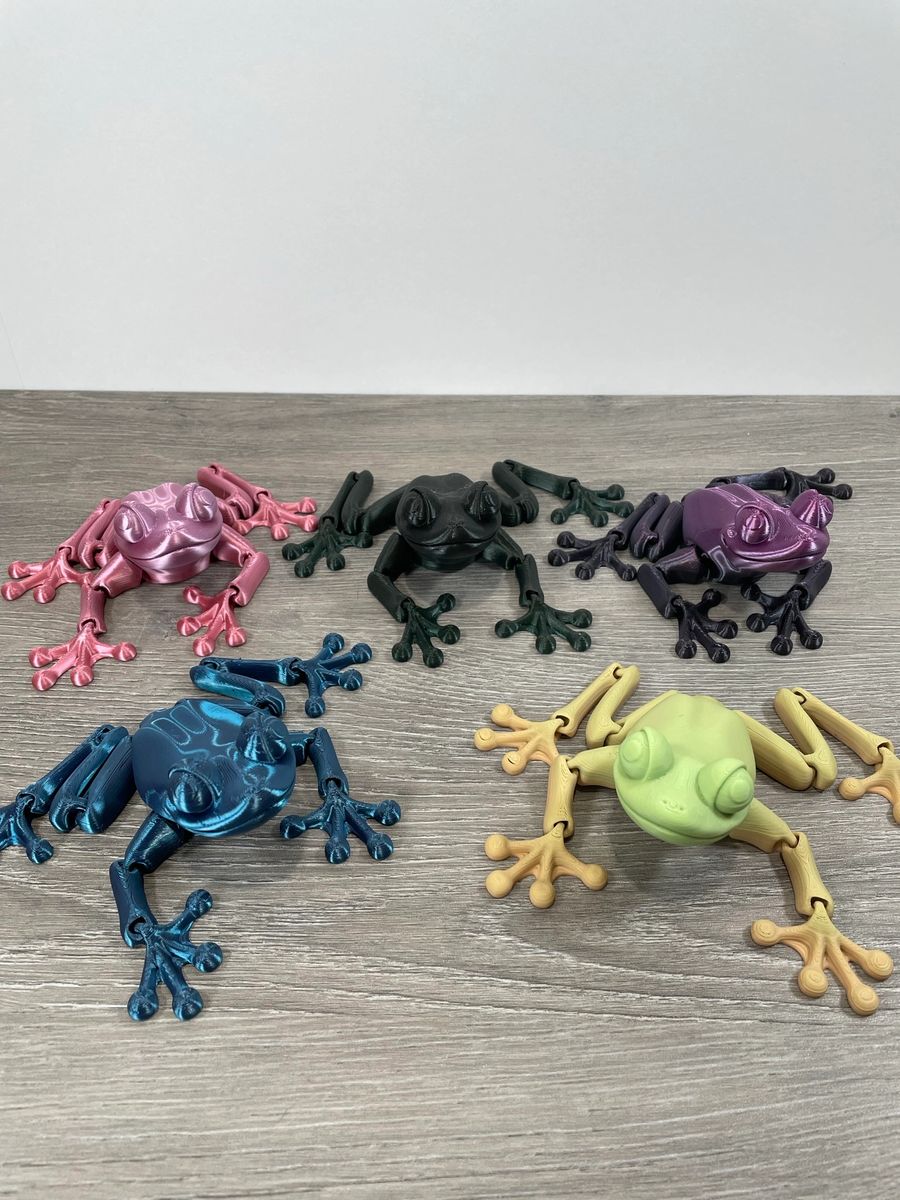 Fully Articulated 3D Printed Flexi-Frog! by Flexi-Factory