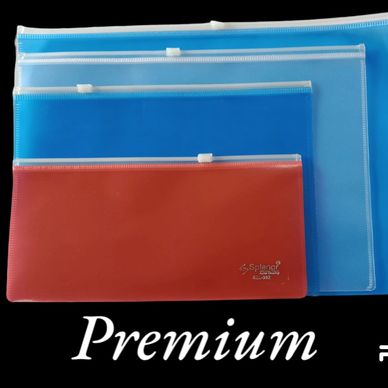 Set of premium PP zipper pouches in three sizes and two colors.