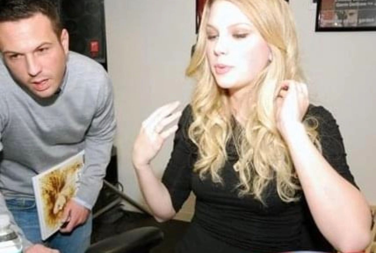 Mike Nazzaro with Taylor Swift at iHeart Radio.
