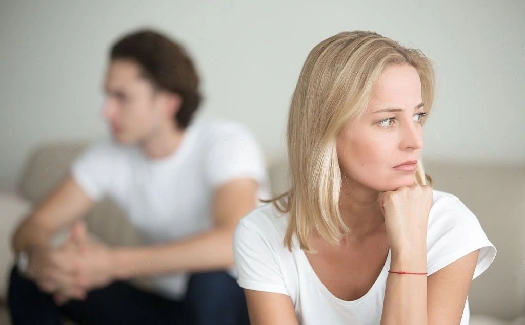 Unhealthy relationship, lack of communication, boundaries, 10 actions that may drive people away