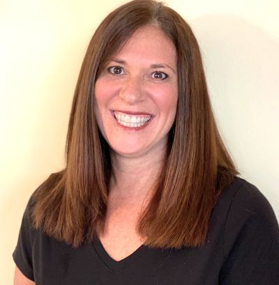 Stephanie Gilfarb is a bilingual SLP specializing in neurological speech & cognitive disorders