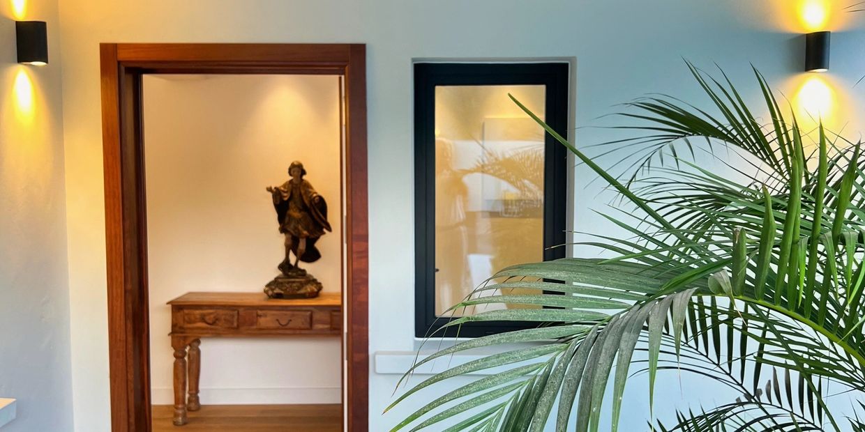 Entrance villa calle Bence 14