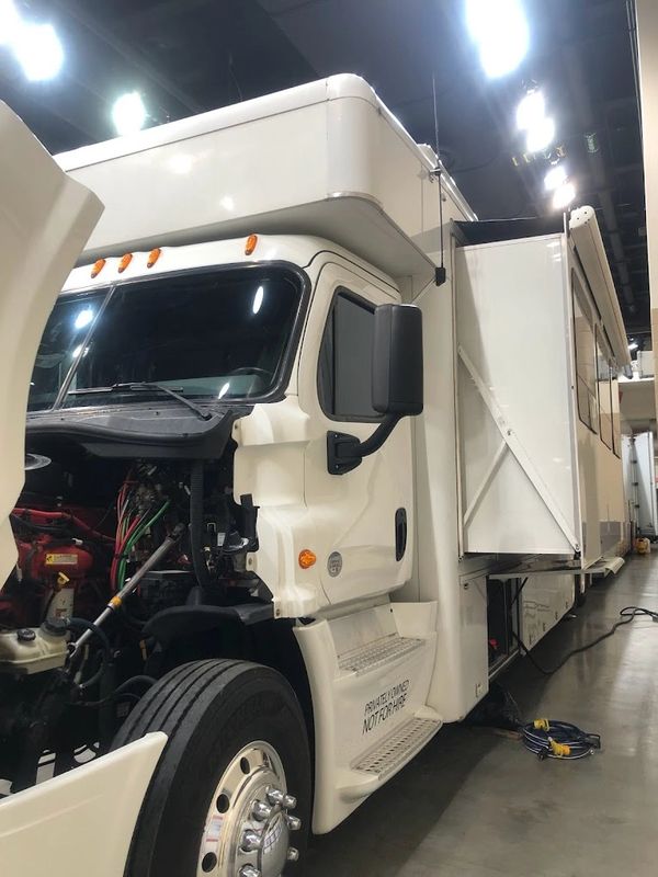 Zion Auto Glass Mobile Windshield Replacement, On Site Windshield