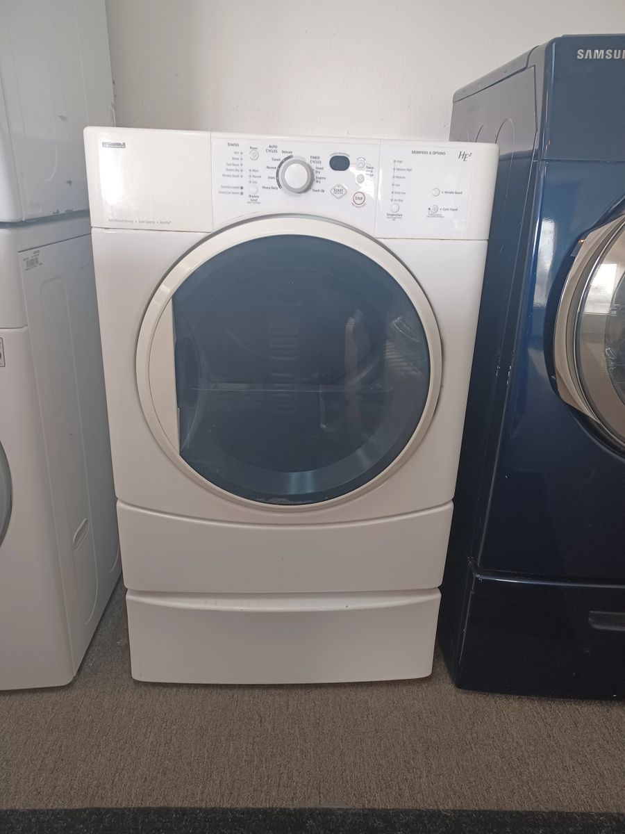 KENMORE HE2 STACKABLE ELECTRIC DRYER ON PEDESTAL
