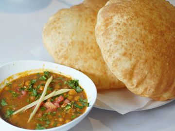 A Chana Bhatura