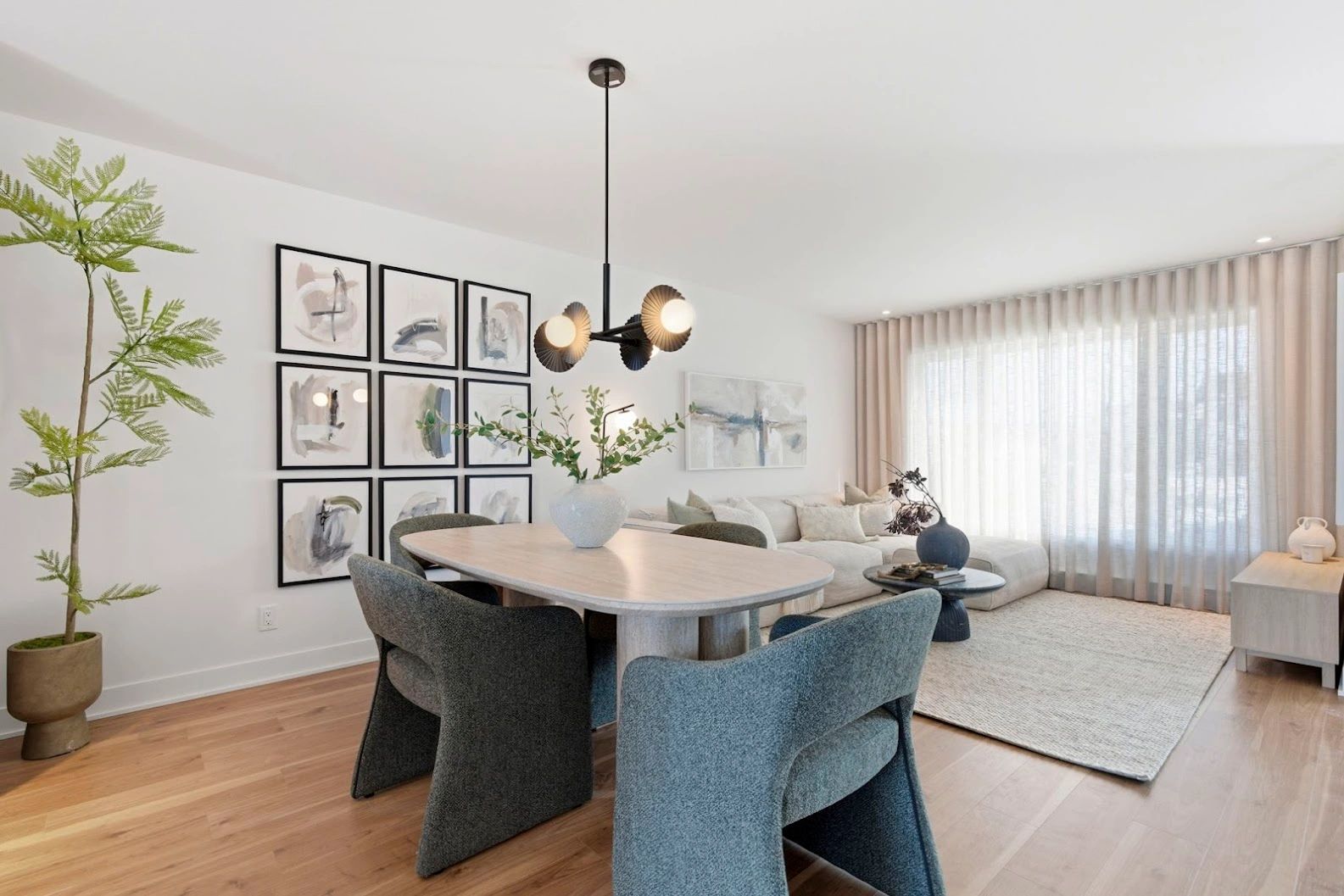 home staging salle à manger maison modèle pour entrepreneurs en construction home staging