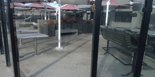 Commercial Calgary Window Cleaning by iSee Window Cleaning 