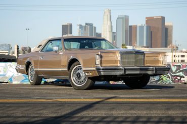 1979 Lincoln Continental Mark V classic car rental