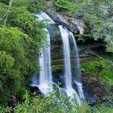 Dry Falls waterfall near Franklin, NC