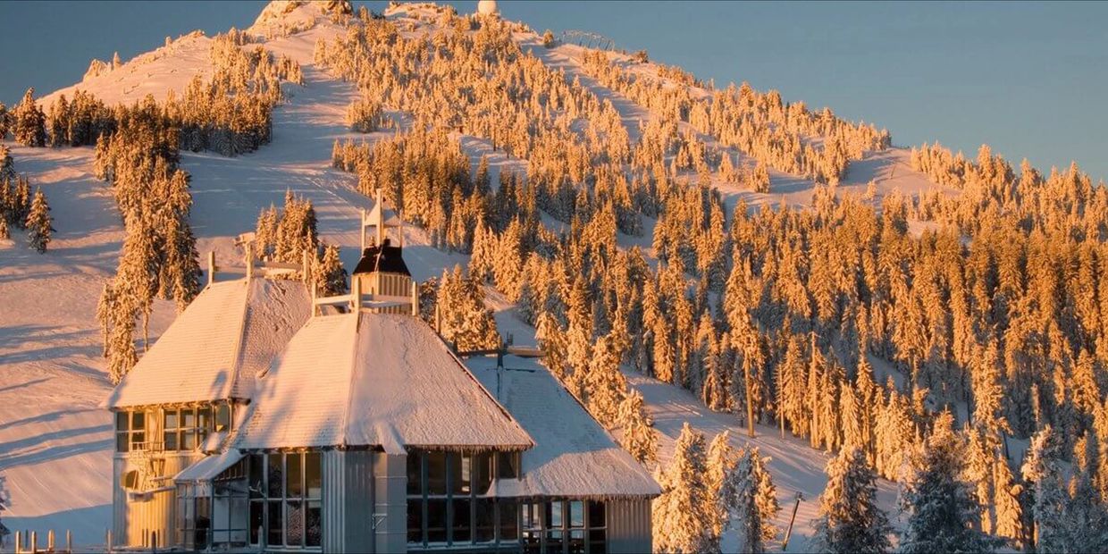 Door to Lift in under 30 minutes to our favorite outdoor winter spot of Mt. Ashland.