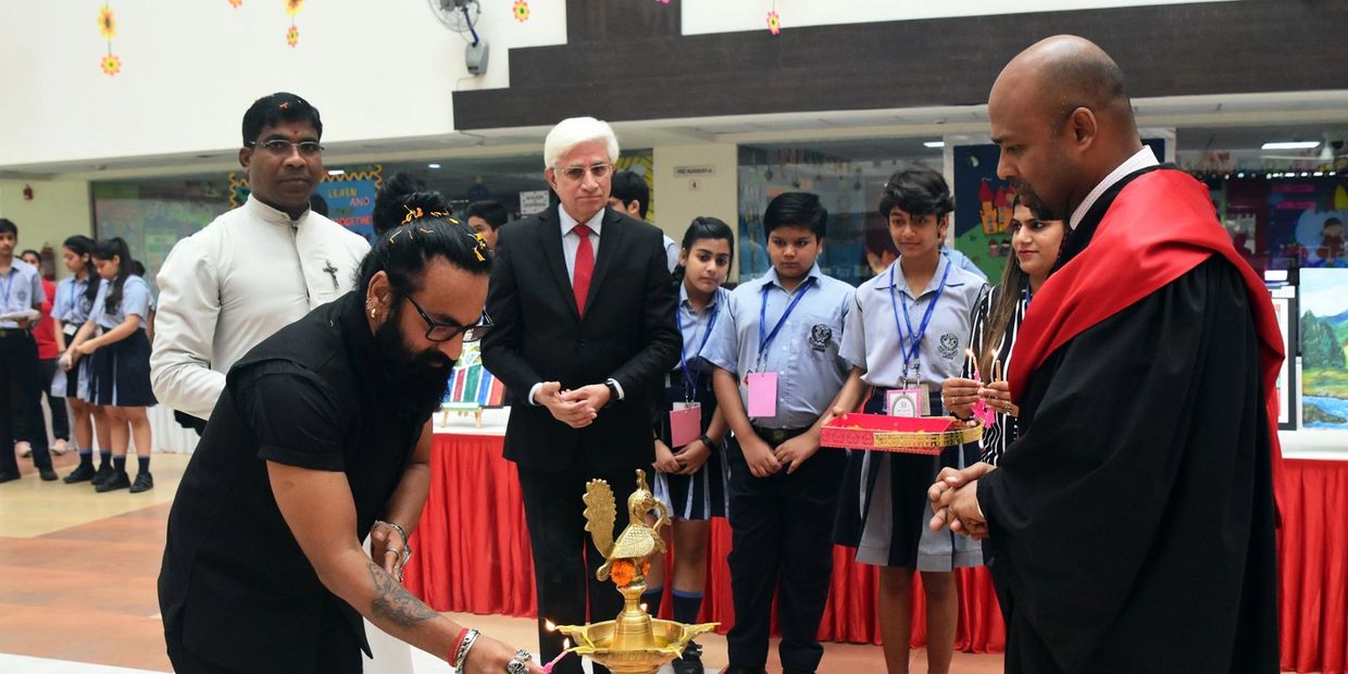 Raghuvir shah sir invited as a chief guest at St. Xavier’s high school gurgram for the Annual art Ex