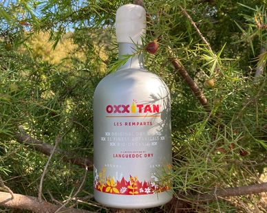 Languedoc Roussillon occitan best gin organic South France OXXiTAN French gin supplier haut de gamme