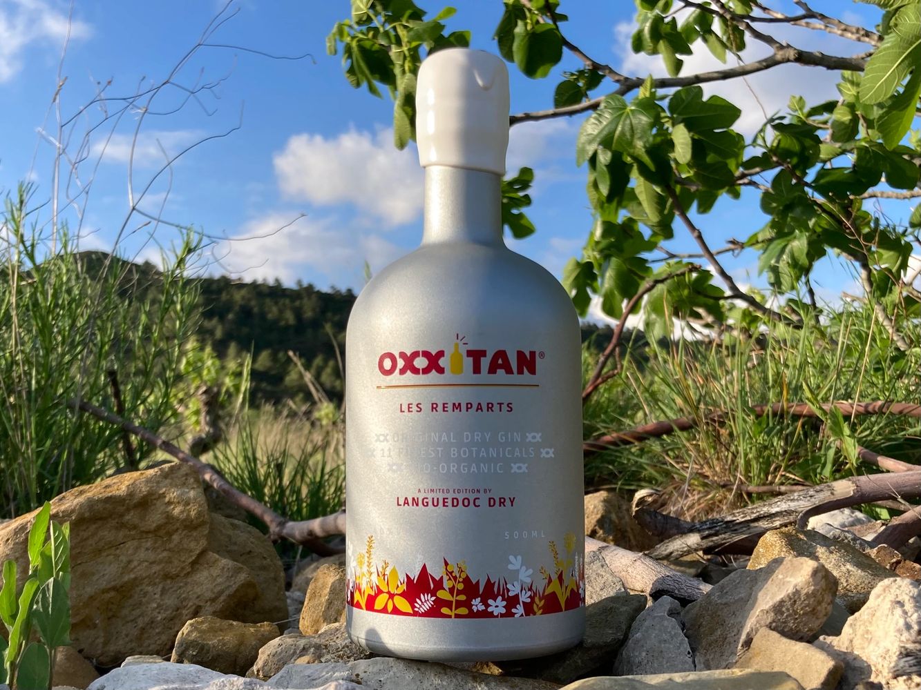 OXXiTAN GIN haut de gamme, gin 100 bio, le meilleur des garrigues du Languedoc, sud de la France