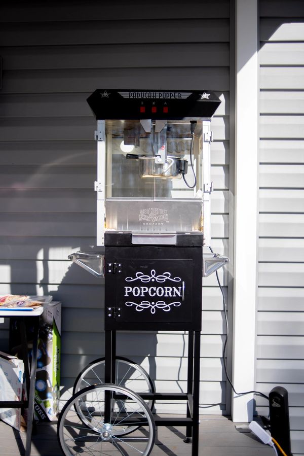 Popcorn Concession Machine Rental

All Day Rental 

Supplies not included.