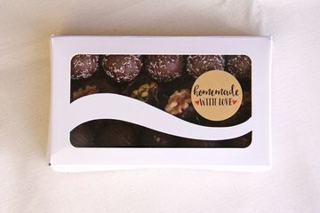 Send a Swirl Gift Box filled with assorted nutritious Halal Bites delicacies to friends, family.
