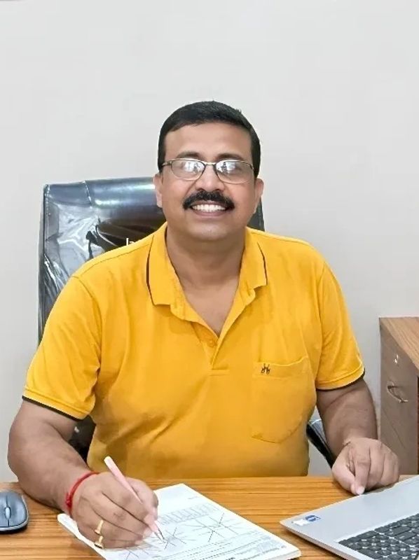 Dr. Subrata Chatterjee | Astrologer in Kolkata