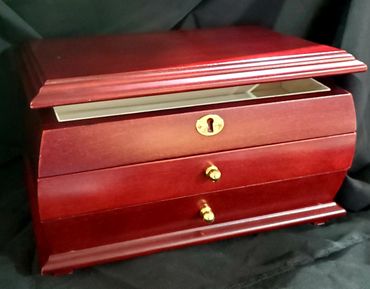 Large jewelry box