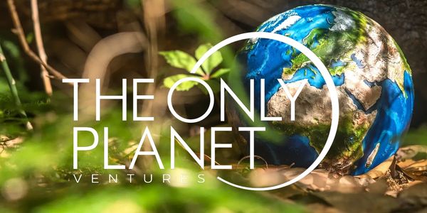 Logo di The Only Planet Ventures con pianeta Terra.