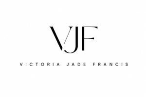 
VICTORIA JADE FRANCIS

FASHION STYLIST

