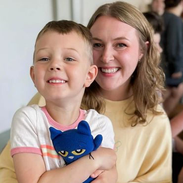Picture of children and parent of Embrace Abilities 