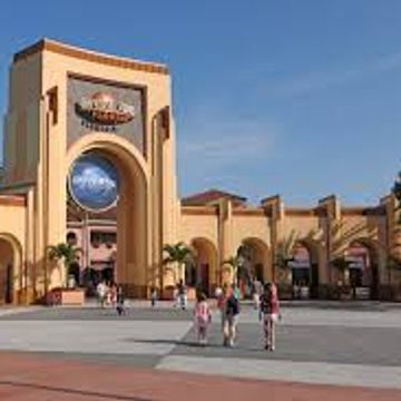 outside of Universal Studios