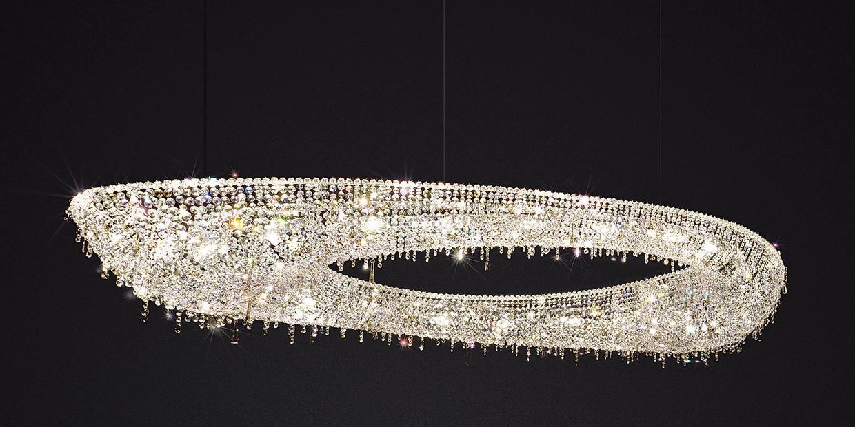 Discover MANOOI Lighting: Luxury crystal chandeliers handcrafted in Hungary. I