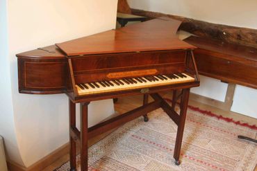 Longman & Broderip spinet, 1780