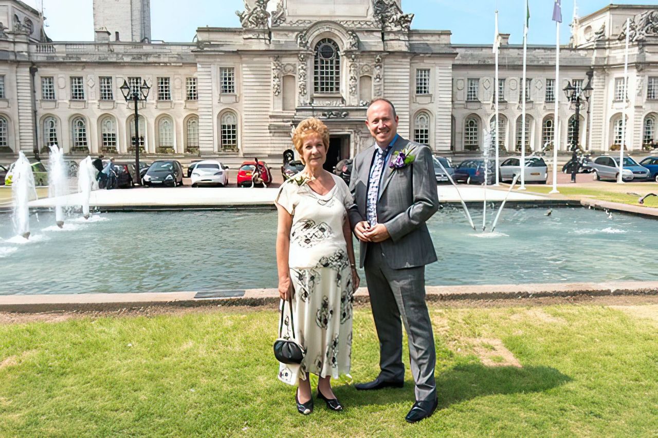 cheap photographer for wedding