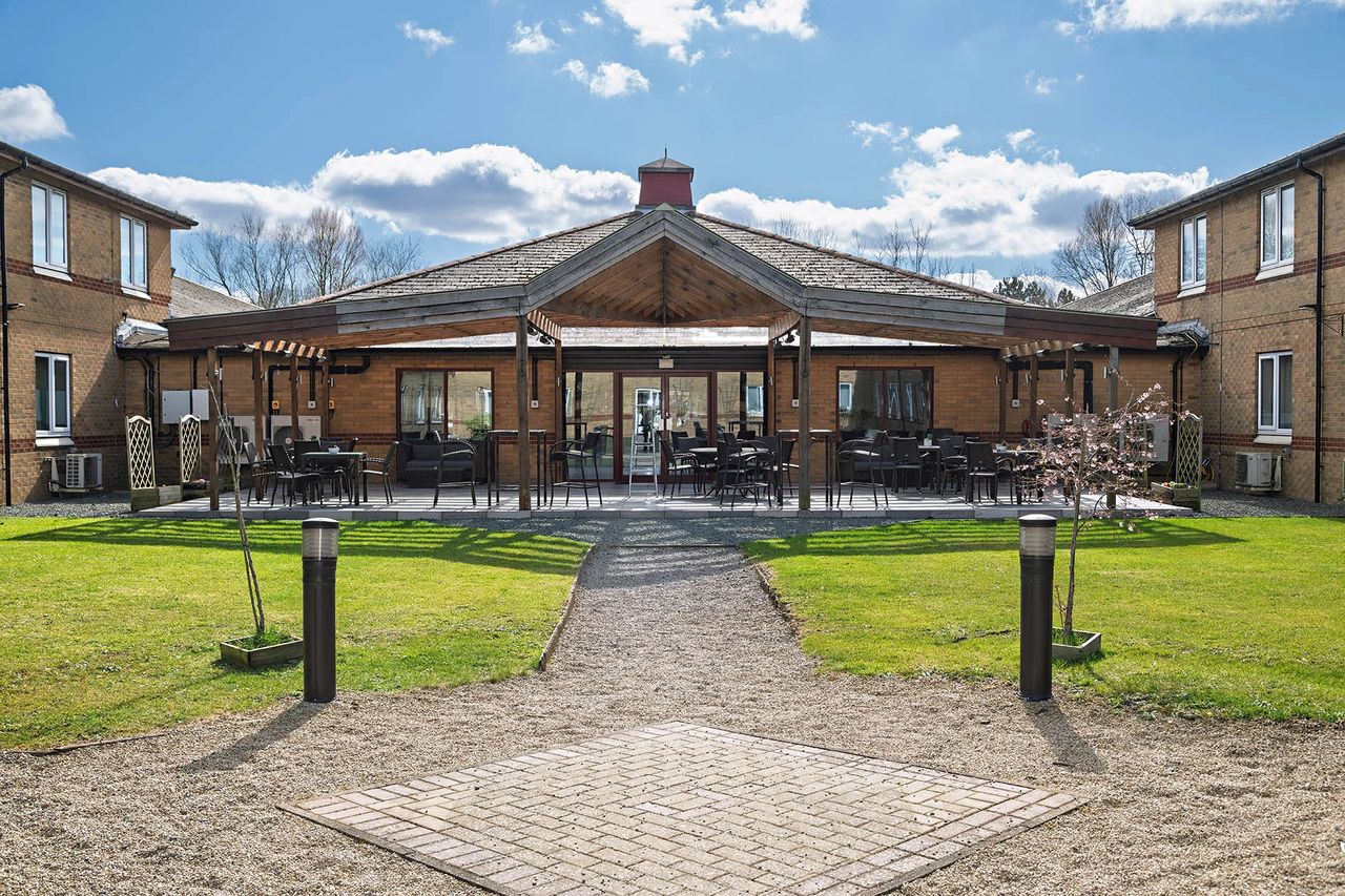 Wedding photographer DoubleTree by Hilton Bristol North