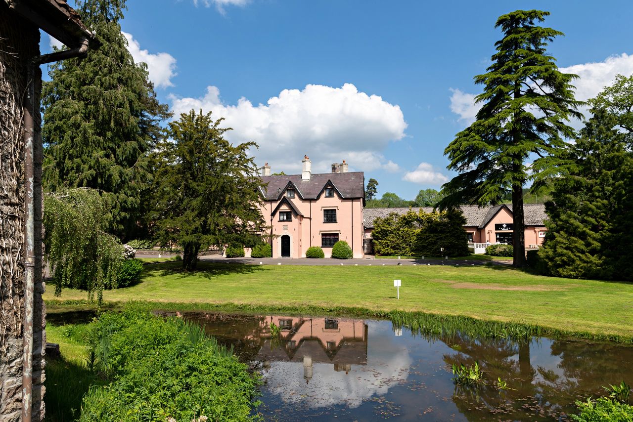 Cwrt Bleddyn Wedding Photography