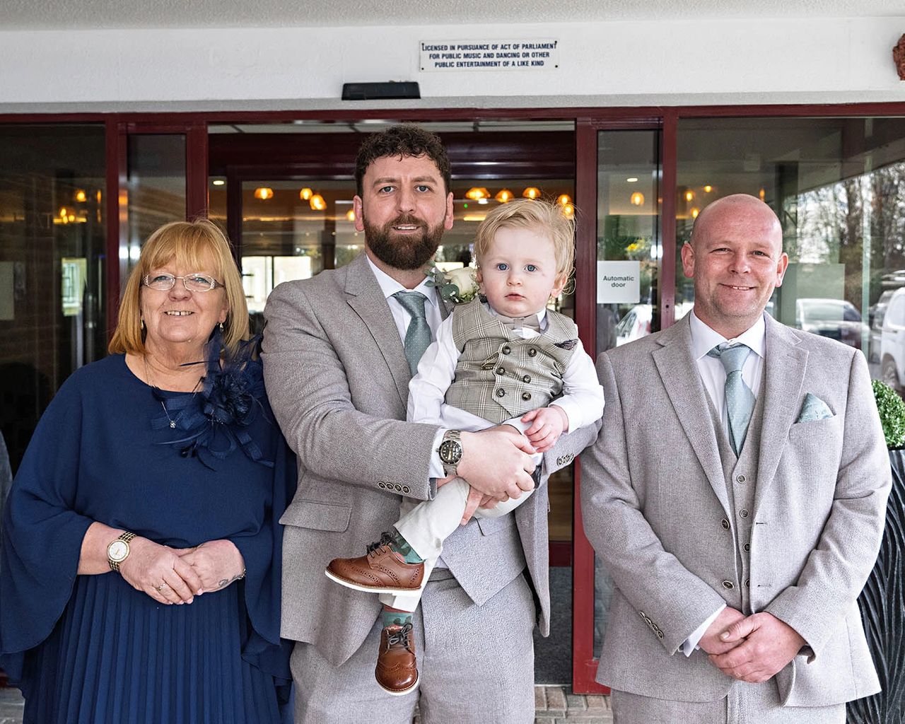 Bristol wedding photographer DoubleTree Hilton