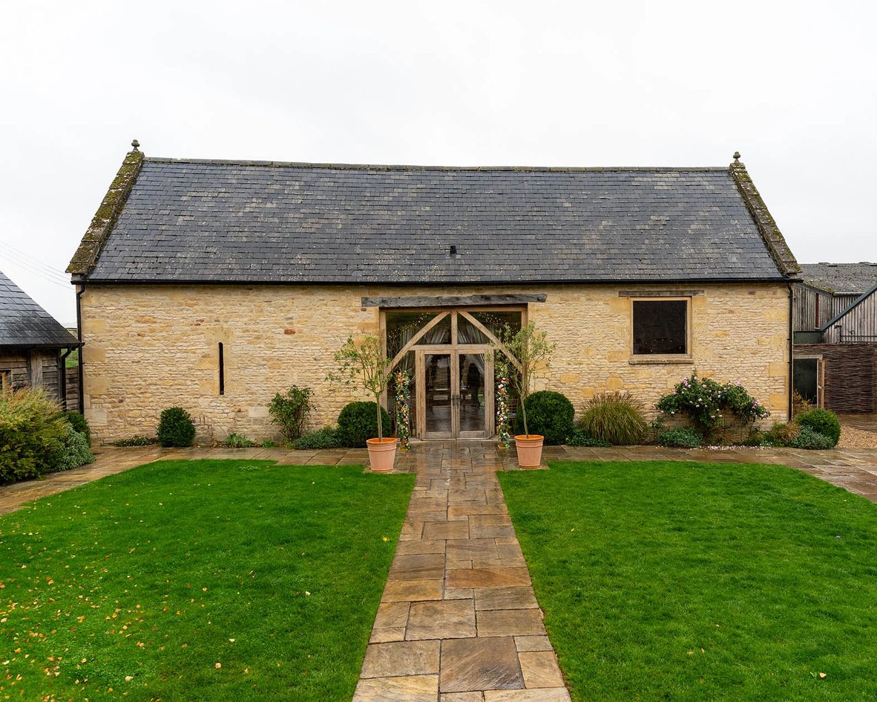 wedding photography The Barn at Upcote wedding photography The Barn at Upcote