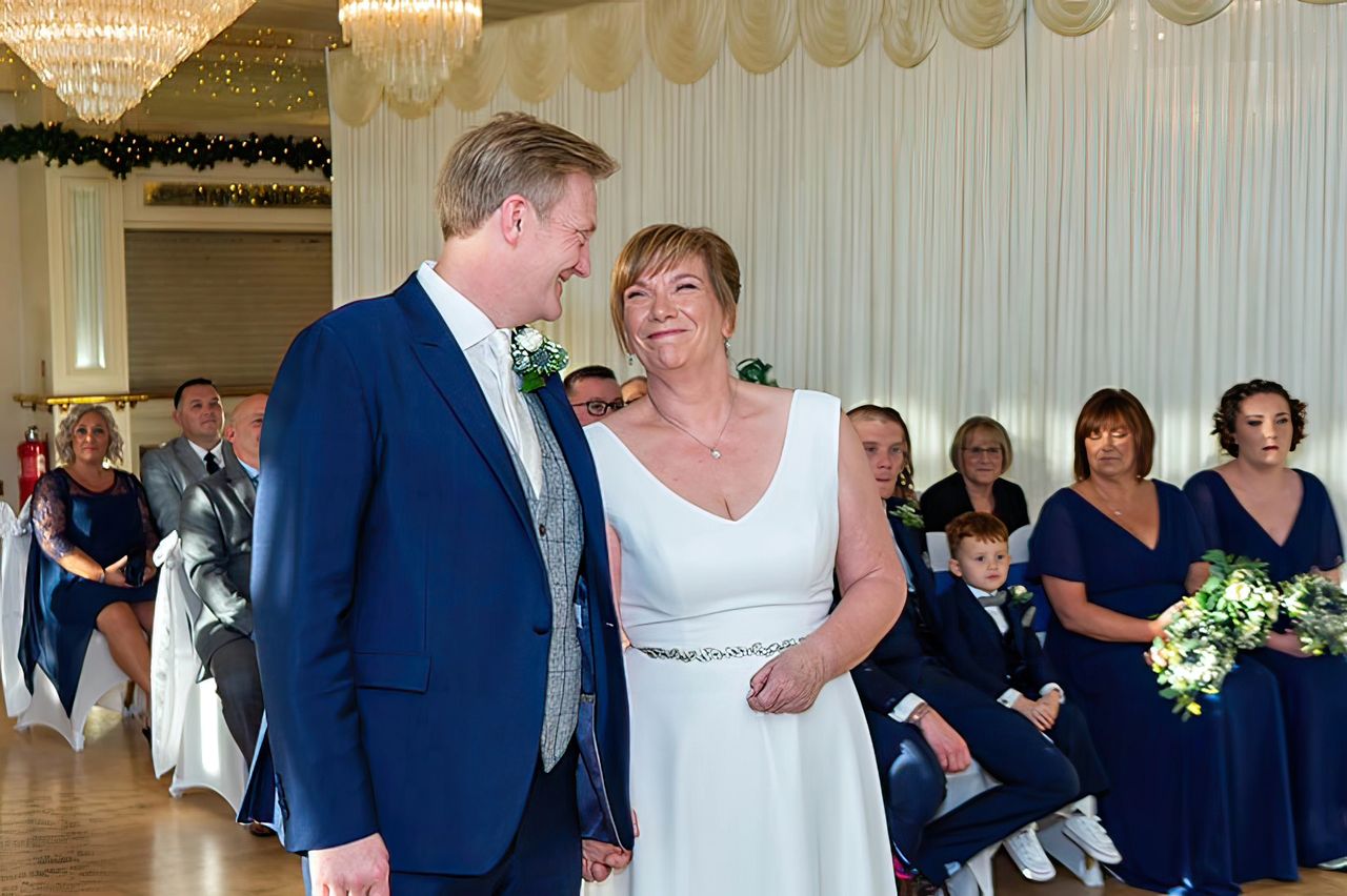 Cheap Wedding Photography The Manor Hotel