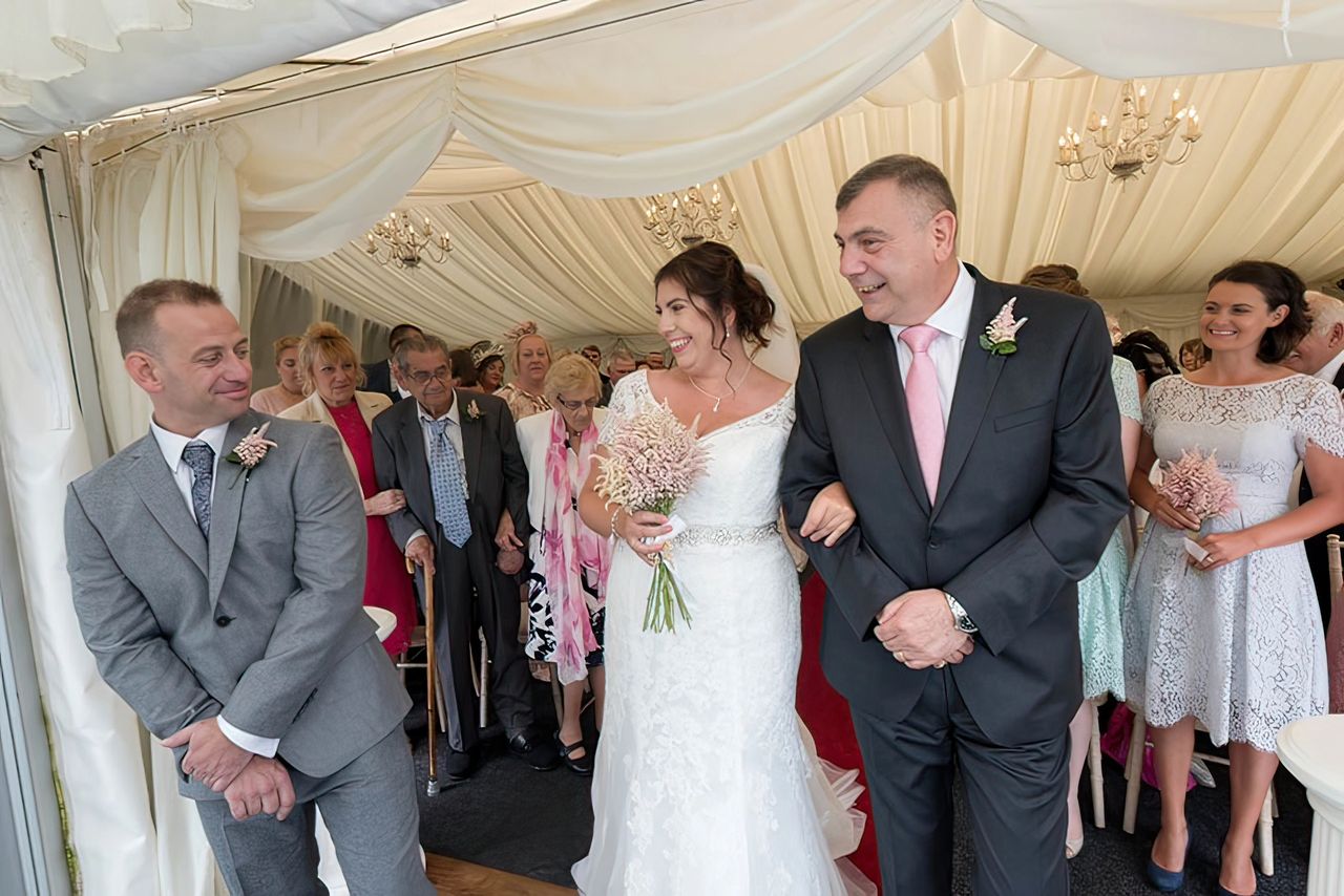 Cheap Wedding Photography New House Hotel