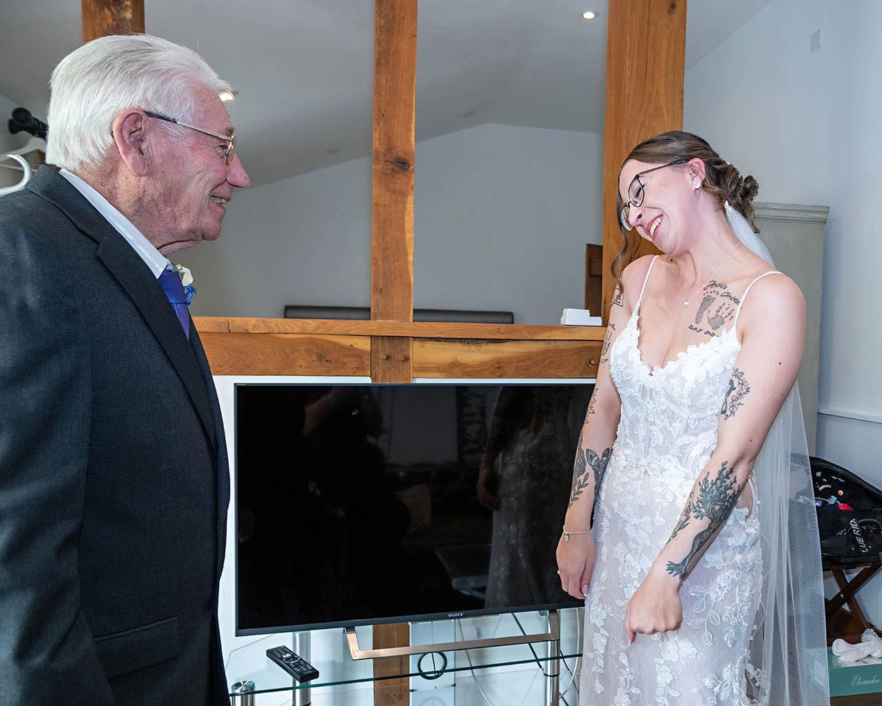 Wedding photographer Eckington Manor