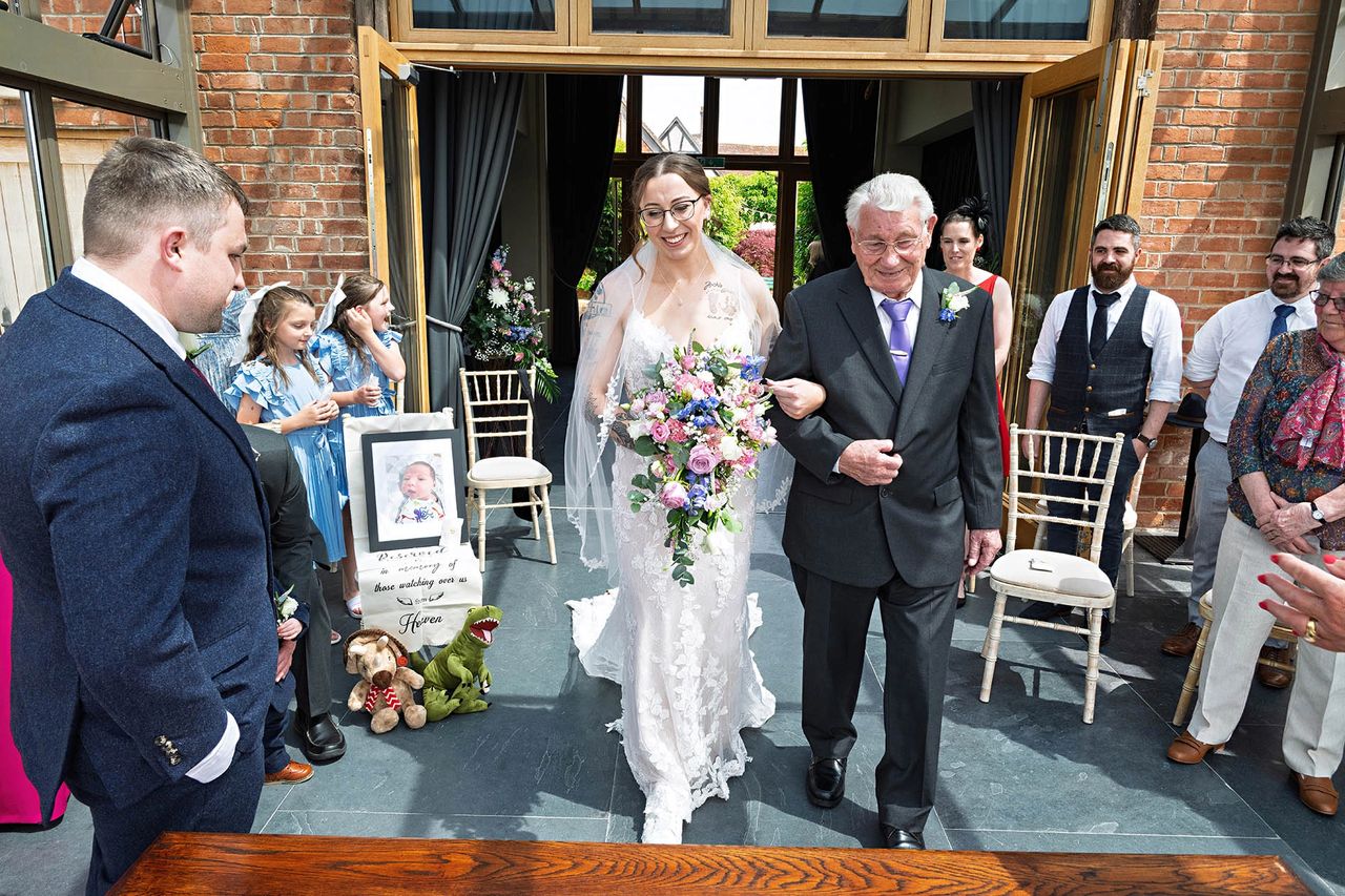 Wedding photography Eckington Manor