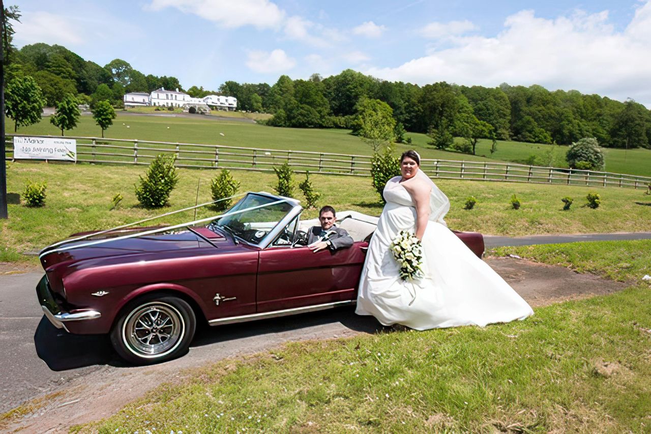 wedding photographer at The Manor Hotel