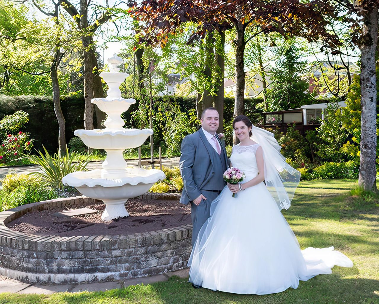 wedding photographer Ystrad Mynach