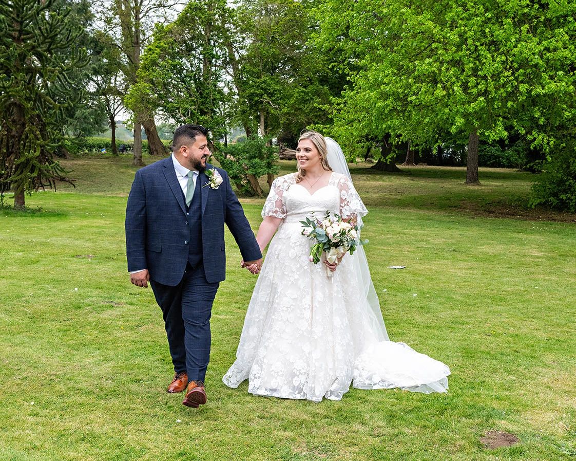 award-winning wedding photographer Gloucestershire