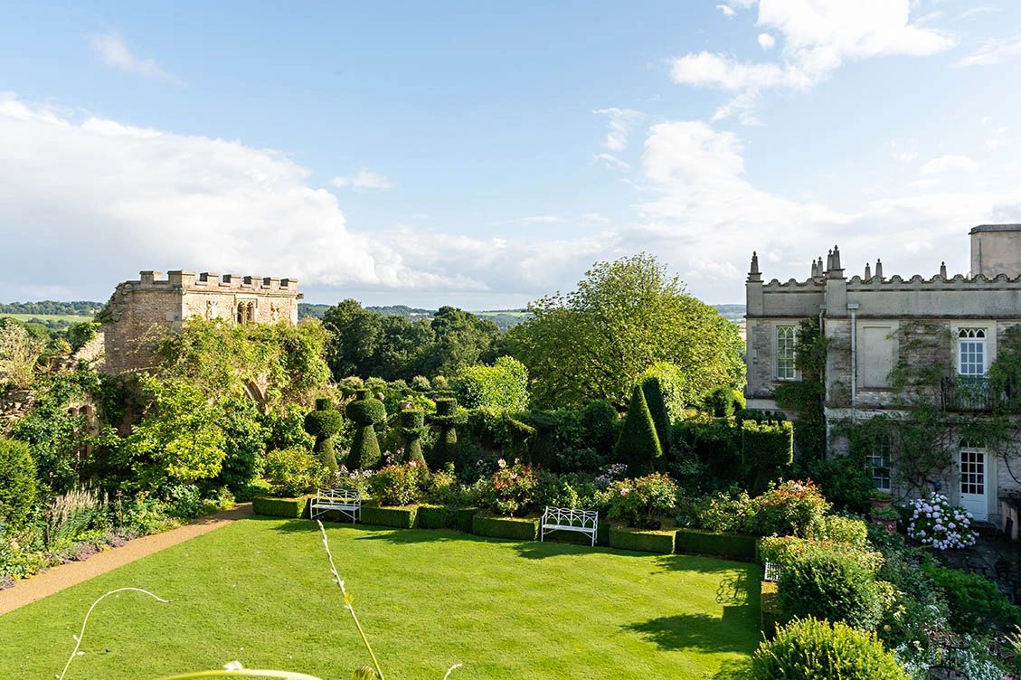 Affordable wedding photography Wiltshire by Premiere Photography