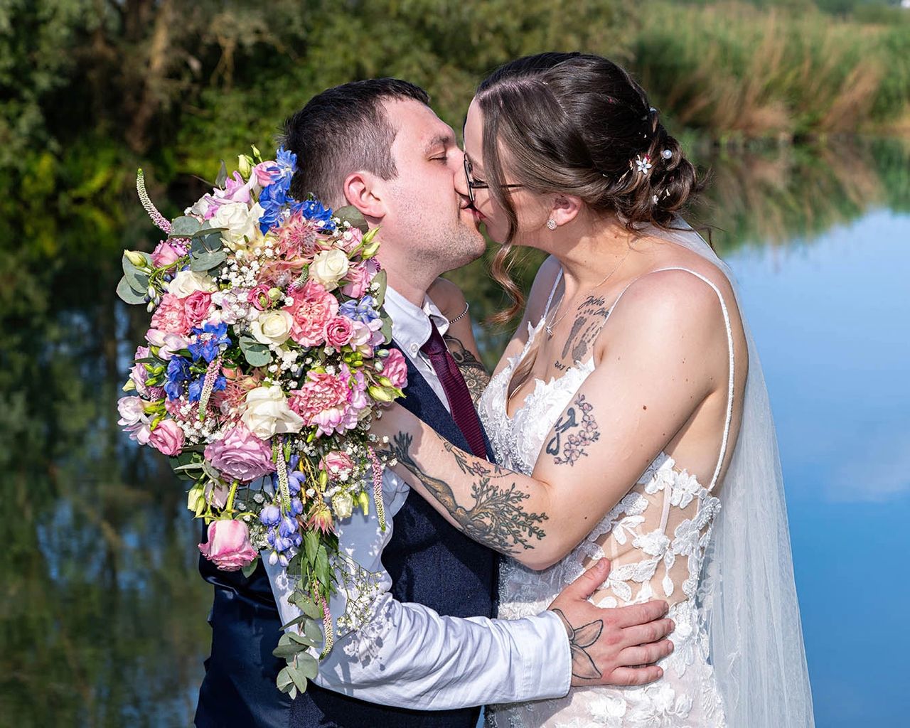 Wedding photography Eckington Manor