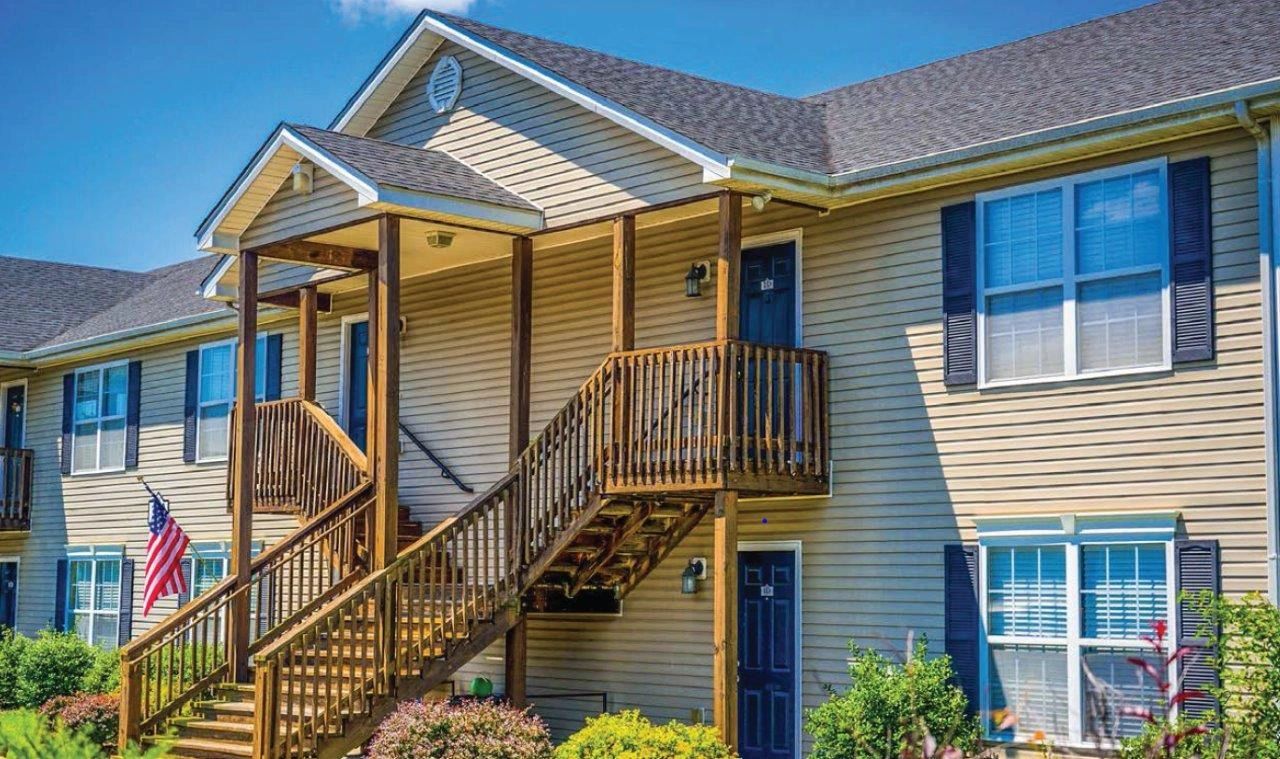 The façade of one of the buildings at Cardinal Creek apartments in Elizabethtown, Kentucky